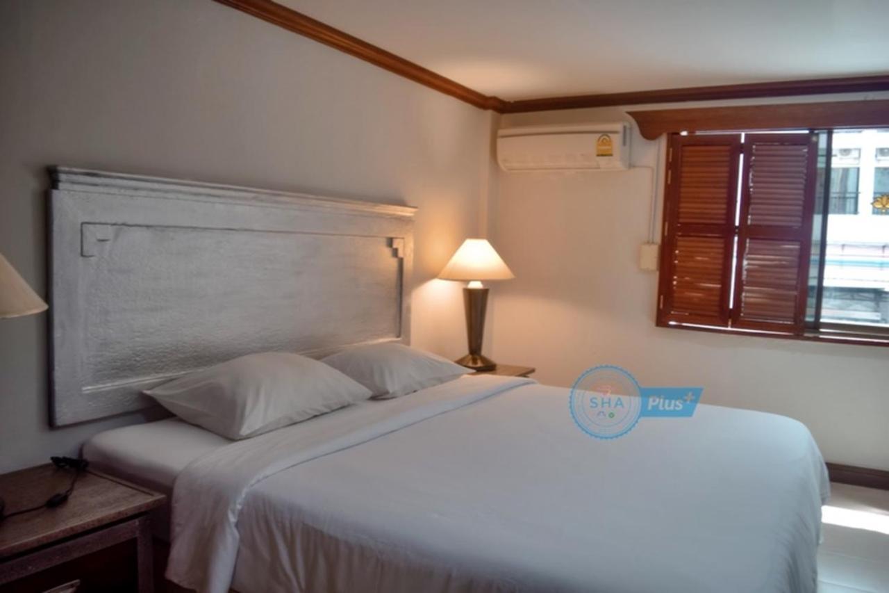 Le Tanjong House Hotel Patong Ngoại thất bức ảnh