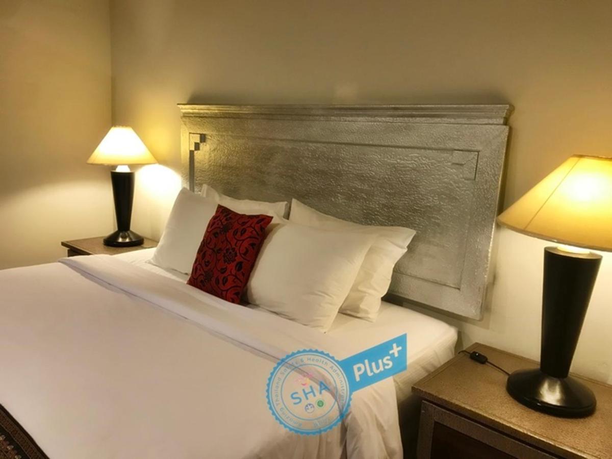 Le Tanjong House Hotel Patong Ngoại thất bức ảnh