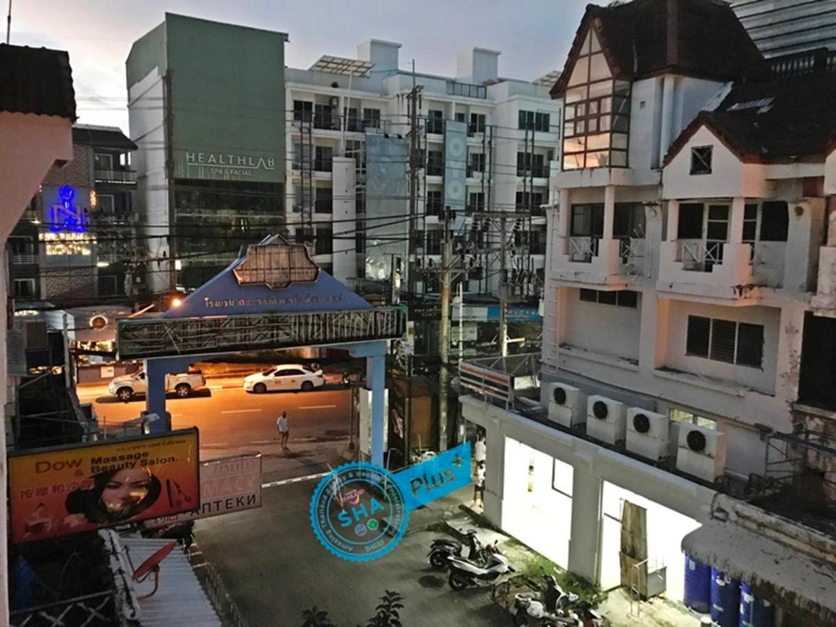 Le Tanjong House Hotel Patong Ngoại thất bức ảnh