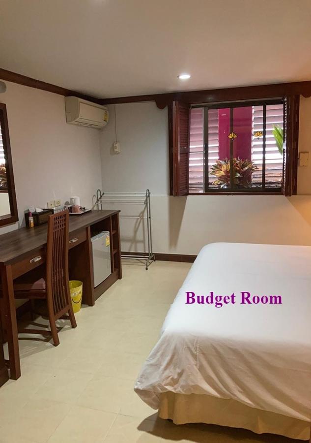 Le Tanjong House Hotel Patong Ngoại thất bức ảnh